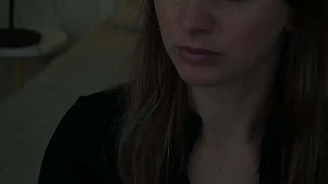 Snapshot of SofiSoft chatting on November 5, 2025, 6:38 am SofiSoft online show from November 5, 2025, 6:38 am