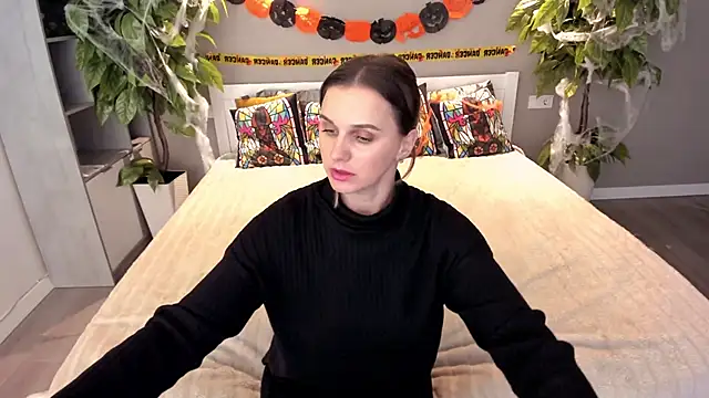 Snapshot of SofiSoft chatting on October 27, 2025, 8:43 pm SofiSoft online show from October 27, 2025, 8:43 pm