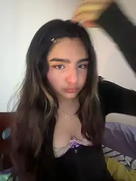 Clementyne30 online show from September 26, 2025, 9:54 pm