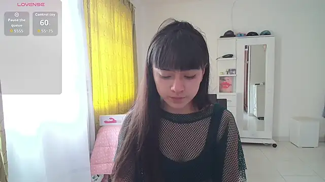 Snapshot of violetta_blackk chatting on September 25, 2025, 4:35 pm violetta blackk online show from September 25, 2025, 4:35 pm