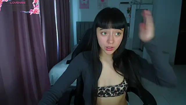 violetta blackk online show from July 30, 2026, 4:39 pm