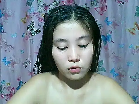 Snapshot of SexyAsianPussy4u chatting on July 16, 2026, 5:26 am SexyAsianPussy4u online show from July 16, 2026, 5:26 am