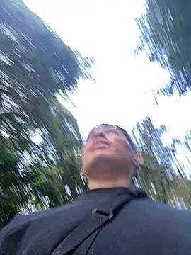 Snapshot of elfernh chatting on October 13, 2025, 10:32 pm elfernh online show from October 13, 2025, 10:32 pm