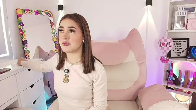 justonecute online show from June 12, 2026, 3:59 am