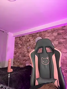 samiacooper25 online show from March 21, 2026, 9:25 am