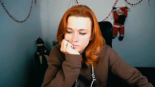 PeppyMia online show from December 14, 2025, 5:02 am