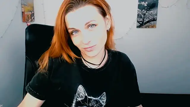 Snapshot of PeppyMia chatting on April 13, 2026, 6:28 am PeppyMia online show from April 13, 2026, 6:28 am
