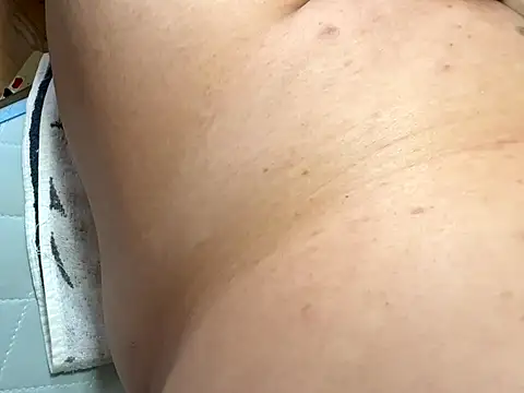 kari-deka online show from November 9, 2025, 4:38 am