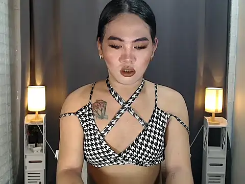 Snapshot of asian_slutt143 chatting on April 17, 2026, 10:51 am asian slutt143 online show from April 17, 2026, 10:51 am