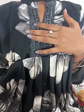 Snapshot of tanisha-2005 chatting on November 11, 2025, 5:19 pm tanisha-2005 online show from November 11, 2025, 5:19 pm