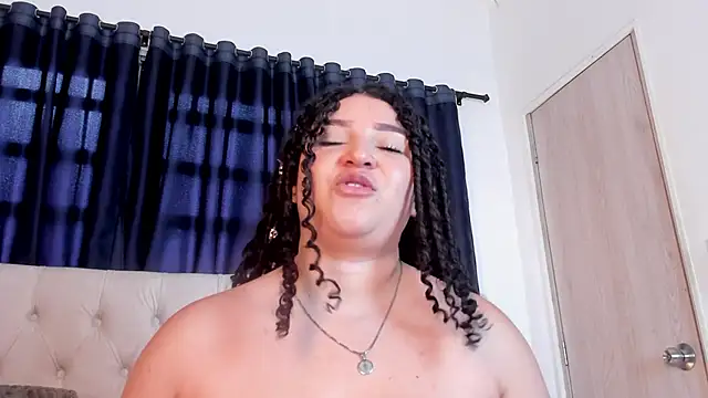 Snapshot of cristhi_esterling chatting on November 3, 2025, 12:09 pm cristhi esterling online show from November 3, 2025, 12:09 pm