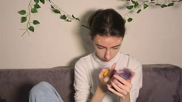 Snapshot of DeneenTurja chatting on November 12, 2025, 9:57 am DeneenTurja online show from November 12, 2025, 9:57 am