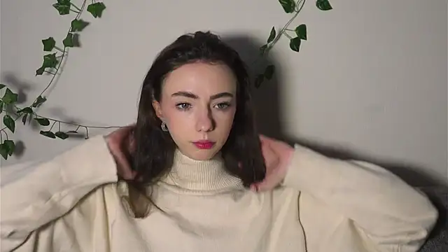 Snapshot of DeneenTurja chatting on November 10, 2025, 12:21 pm DeneenTurja online show from November 10, 2025, 12:21 pm