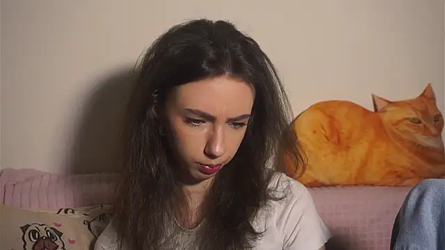 Snapshot of DeneenTurja chatting on November 2, 2025, 10:31 am DeneenTurja online show from November 2, 2025, 10:31 am