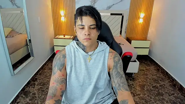 KAROLLJONES1 online show from June 10, 2026, 7:15 pm