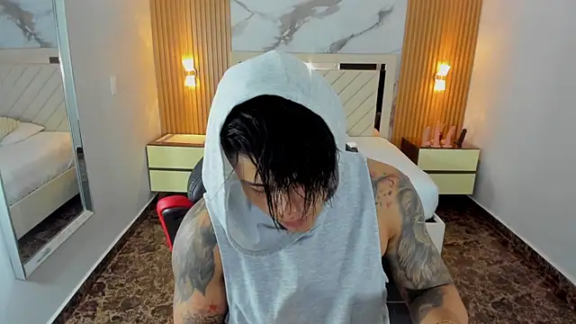 Snapshot of KAROLLJONES1 chatting on July 1, 2026, 7:47 pm KAROLLJONES1 online show from July 1, 2026, 7:47 pm