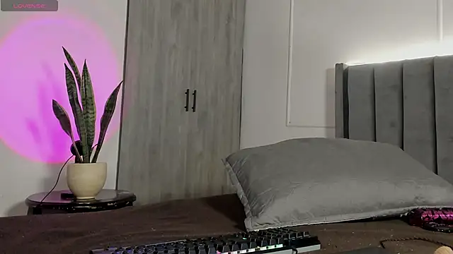 Ice Princess  online show from October 11, 2025, 4:46 am