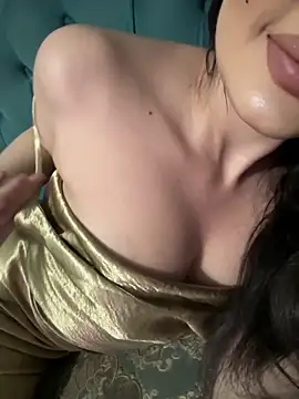 solaradevitta888 online show from May 5, 2026, 8:45 pm