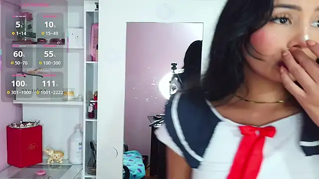 Snapshot of Miss_Charlottet chatting on July 16, 2026, 8:17 pm Miss Charlottet online show from July 16, 2026, 8:17 pm