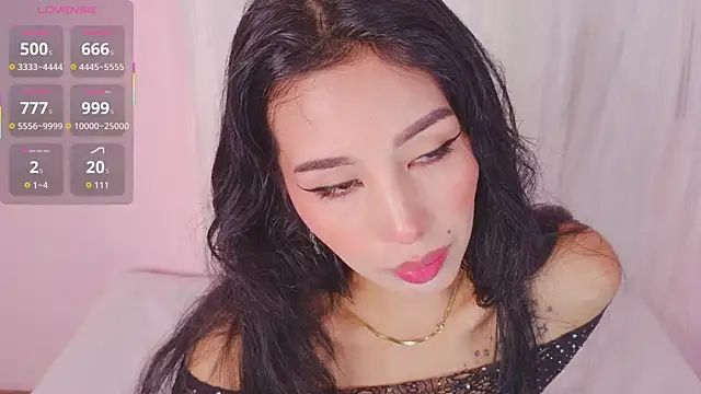 Miss Charlottet online show from April 30, 2026, 9:30 pm