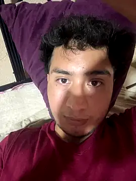 Snapshot of luan_star01 chatting on September 22, 2025, 12:27 am luan star01 online show from September 22, 2025, 12:27 am
