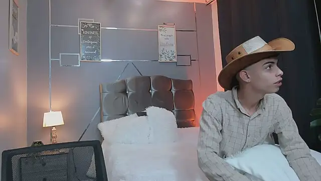 Room 69x online show from November 12, 2025, 2:59 am