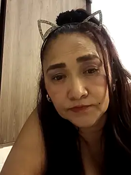 Snapshot of linda_luna29 chatting on March 22, 2026, 5:53 am linda luna29 online show from March 22, 2026, 5:53 am