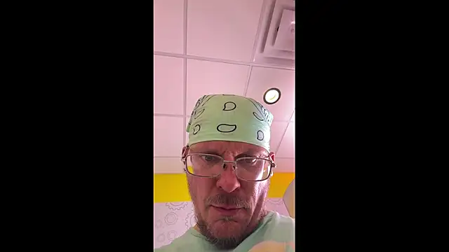 Snapshot of Pussyismyfavoritetaste chatting on February 18, 2026, 1:25 am Pussyismyfavoritetaste online show from February 18, 2026, 1:25 am