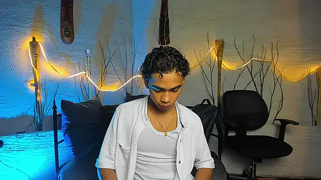 AlanCutee online show from February 16, 2026, 1:21 pm