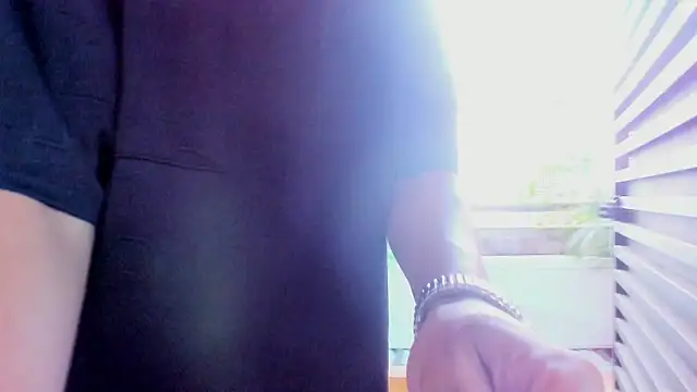 AlanCutee online show from November 2, 2025, 12:43 pm