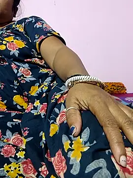 Snapshot of Cute-Swewty chatting on November 22, 2025, 1:10 pm Cute-Swewty online show from November 22, 2025, 1:10 pm