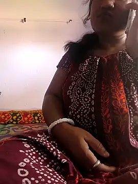 Snapshot of Cute-Swewty chatting on February 13, 2026, 6:57 am Cute-Swewty online show from February 13, 2026, 6:57 am