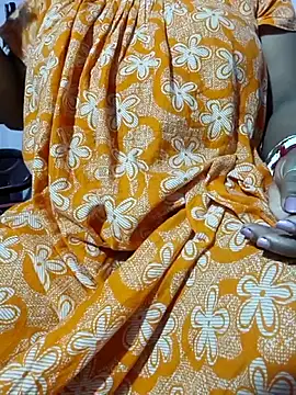 Snapshot of Cute-Swewty chatting on March 11, 2026, 3:39 pm Cute-Swewty online show from March 11, 2026, 3:39 pm