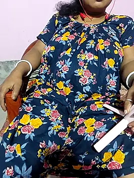 Snapshot of Cute-Swewty chatting on October 17, 2025, 1:35 pm Cute-Swewty online show from October 17, 2025, 1:35 pm