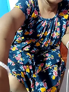 Snapshot of Cute-Swewty chatting on October 15, 2025, 1:30 pm Cute-Swewty online show from October 15, 2025, 1:30 pm