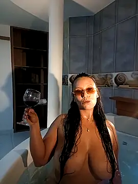 Esmeralda333 online show from November 9, 2025, 12:58 am