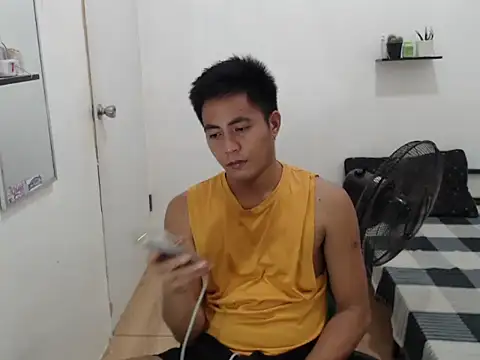 Snapshot of Lloyd_wintours chatting on November 1, 2025, 5:07 pm Lloyd wintours online show from November 1, 2025, 5:07 pm