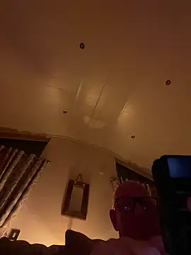 philefc online show from November 26, 2025, 5:13 pm