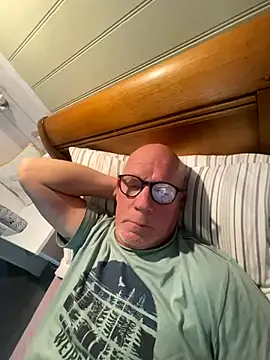 Snapshot of philefc chatting on October 21, 2025, 8:14 am philefc online show from October 21, 2025, 8:14 am