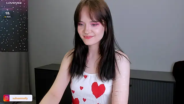 MollySulivan online show from September 23, 2025, 5:09 pm