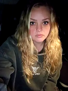 Snapshot of Bridgette03 chatting on November 4, 2025, 1:48 pm Bridgette03 online show from November 4, 2025, 1:48 pm