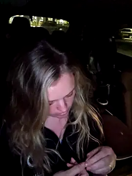 Snapshot of Bridgette03 chatting on October 28, 2025, 1:43 pm Bridgette03 online show from October 28, 2025, 1:43 pm