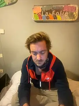 Snapshot of 3615-ULLA chatting on November 22, 2025, 8:29 pm 3615-ULLA online show from November 22, 2025, 8:29 pm