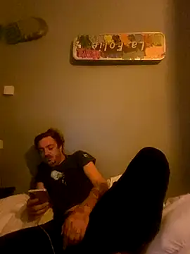 Snapshot of 3615-ULLA chatting on November 25, 2025, 9:09 am 3615-ULLA online show from November 25, 2025, 9:09 am