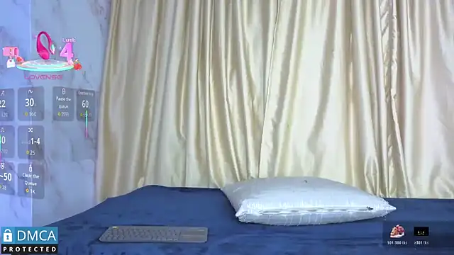 Clhoee  online show from October 27, 2025, 3:07 am