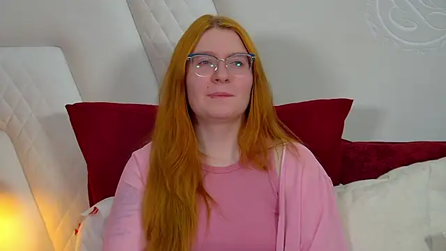 Snapshot of AliceAllisons chatting on March 16, 2026, 5:44 am AliceAllisons online show from March 16, 2026, 5:44 am