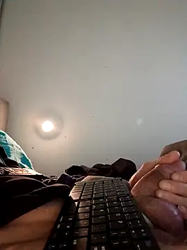 handsome8inchh online show from November 8, 2025, 2:26 am