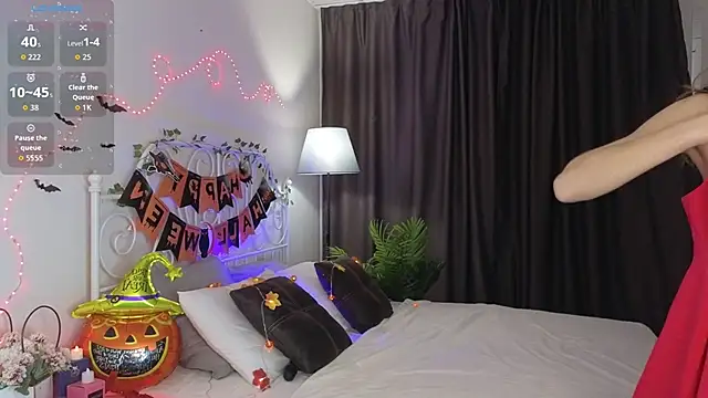 Jesica mooon online show from November 3, 2025, 1:22 am