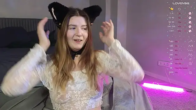 Snapshot of Ruby_Al1en chatting on November 19, 2025, 1:27 am Ruby Al1en online show from November 19, 2025, 1:27 am