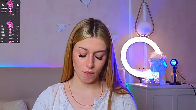 Snapshot of BonnieWalton chatting on November 20, 2025, 9:21 am BonnieWalton online show from November 20, 2025, 9:21 am